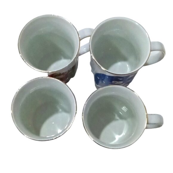 Vintage Christmas Mugs Set of 4 Fine Porcelain Ace Gift Collection Gold Trim - Picture 7 of 10